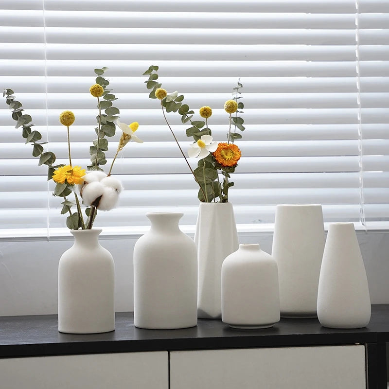 Modern Nordic Flower Vases INS Ceramic White Vase Flower Pot Vase for Home Living Room Interior Office Desktop Decor Crafts